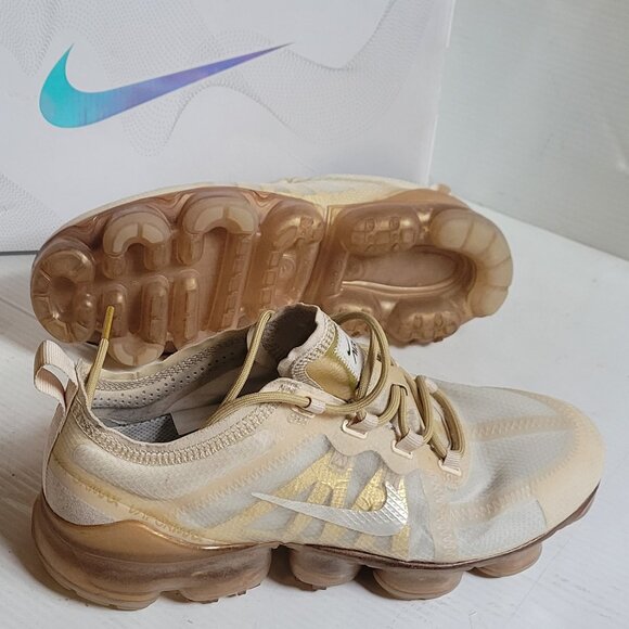 Nike Air VaporMax 2019 Cream Light Bone Women's Size 8.5, Style Code AR6632 -101 - Picture 1 of 9